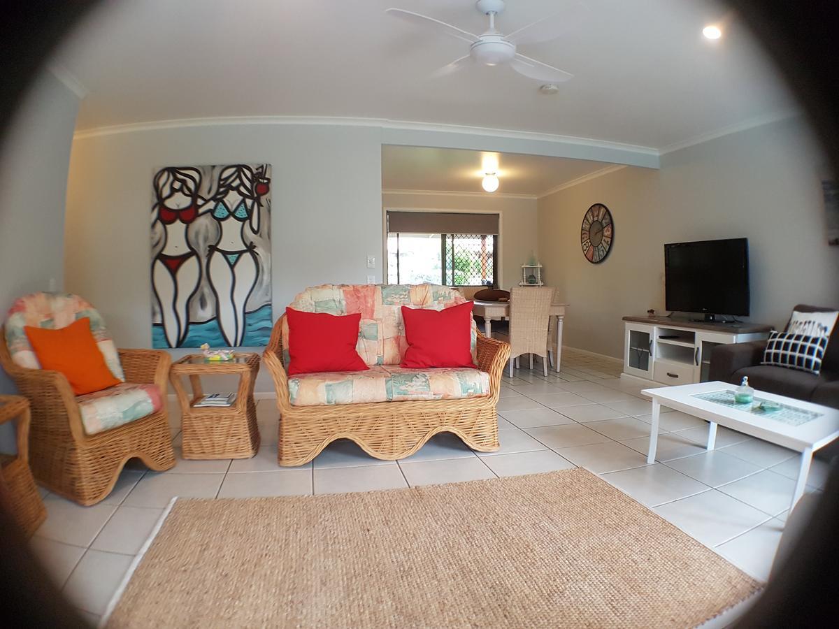 Villa Beerwah House Exterior foto